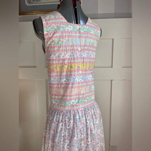Vintage Quilted Colorful Striped and Floral Sleeveless Dress Size Small - Picture 4 of 5